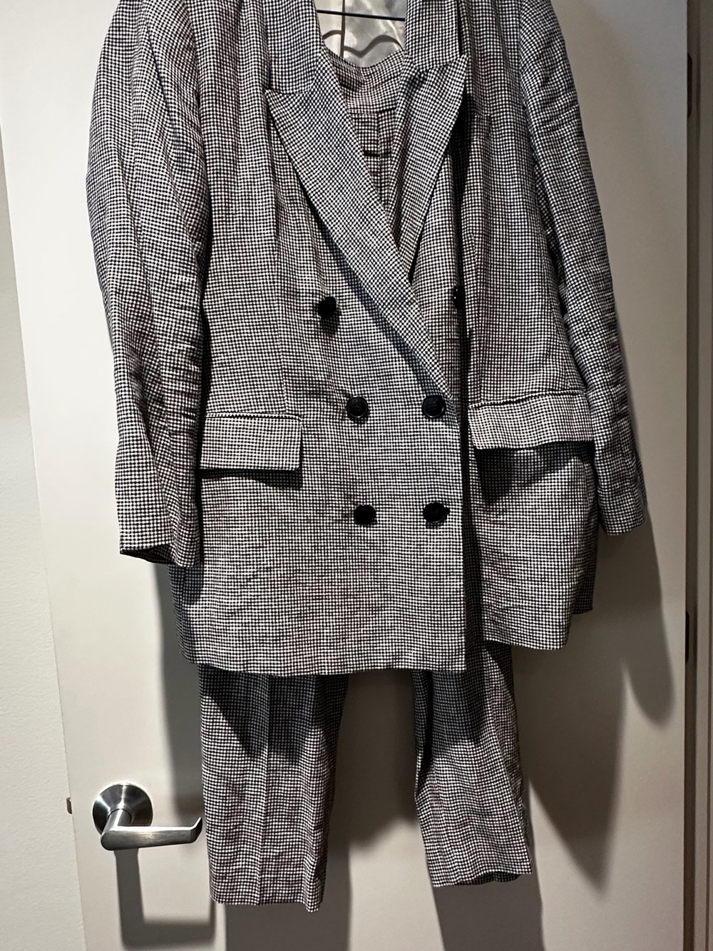 Zara  B&W Checked blazer and pants SZ:XL